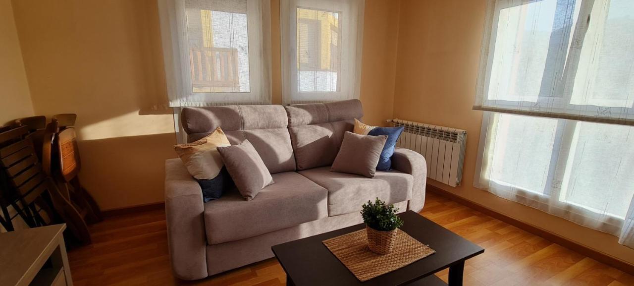 Apartamentos El Pigazu Onís Eksteriør bilde
